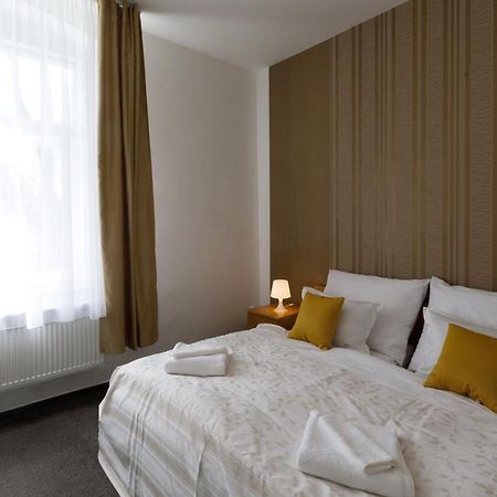 Litvan Sunset Apartments Ческе-Будеёвице Экстерьер фото