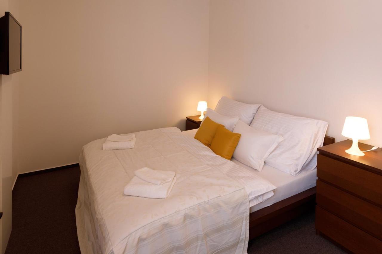 Litvan Sunset Apartments Ческе-Будеёвице Экстерьер фото